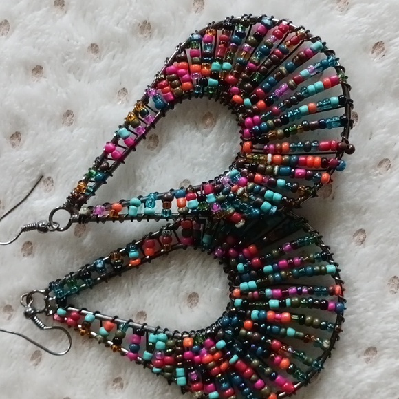 MULTI COLOR TEARDROP BEADED BOHO EARRINGS - Picture 9 of 10